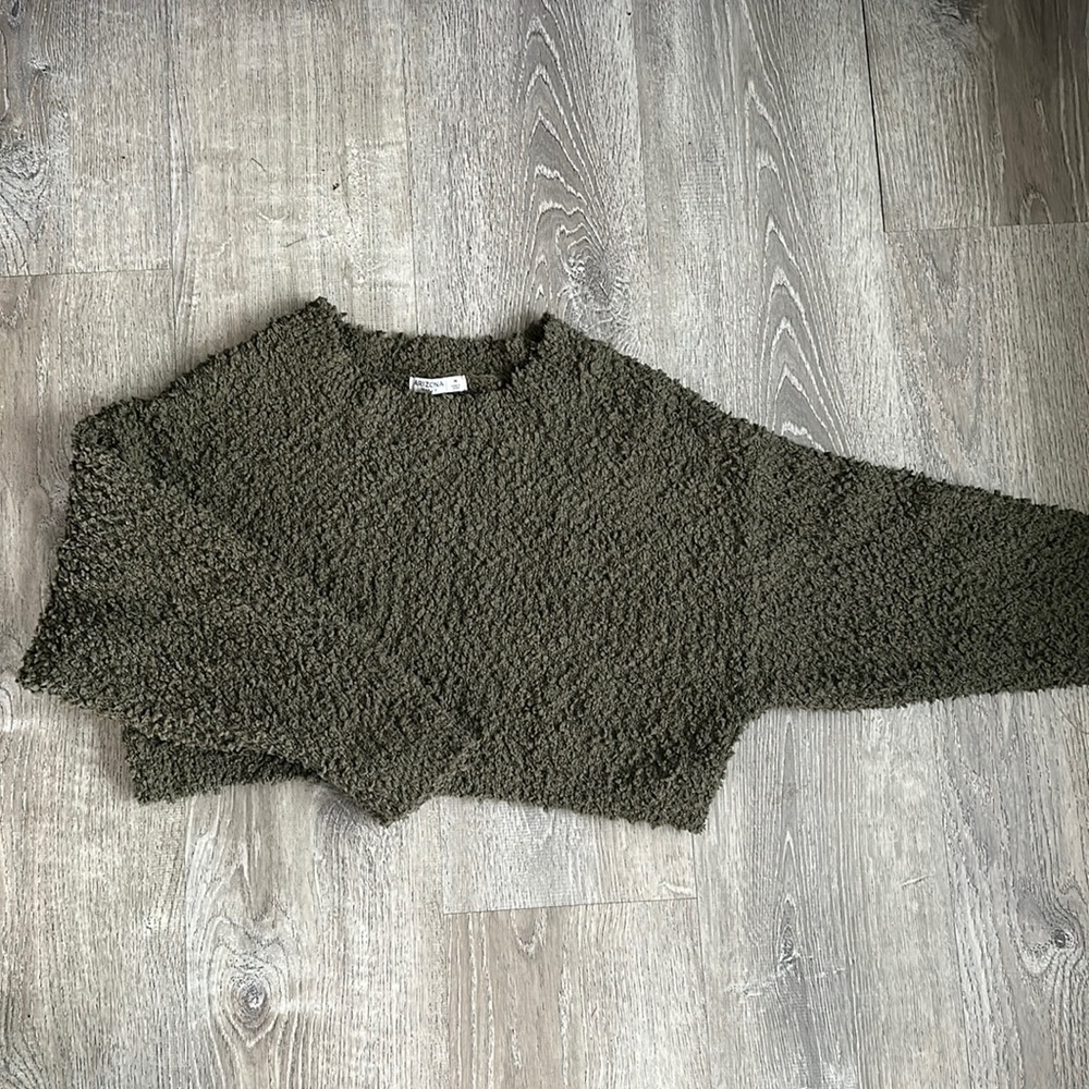 Army green crop top
